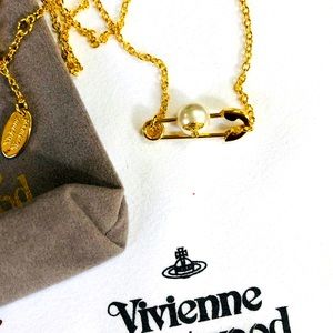 Vivienne Westwood safety pin necklace